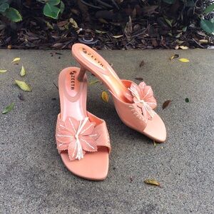 Zeeta Women's Peach Heeled Sandals size 39